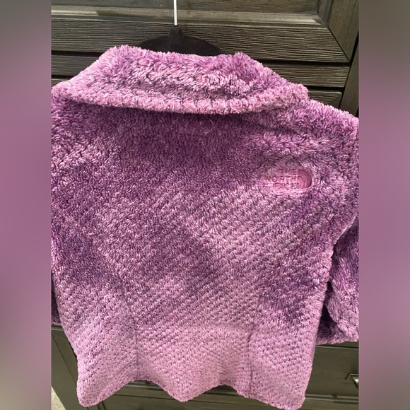 The North Face Kids Jackets - Picture 8 of 9